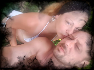 Alter: 32 / Stier - Alter:  / normal - Geschlecht: Paar - Ausrichtung: heterosexuell - Haare: blond / lang - Piercing: keins - bewebmaster-Alter:  - Hautfarbe: weiss - Augen: grün - Rasur: vollrasiert